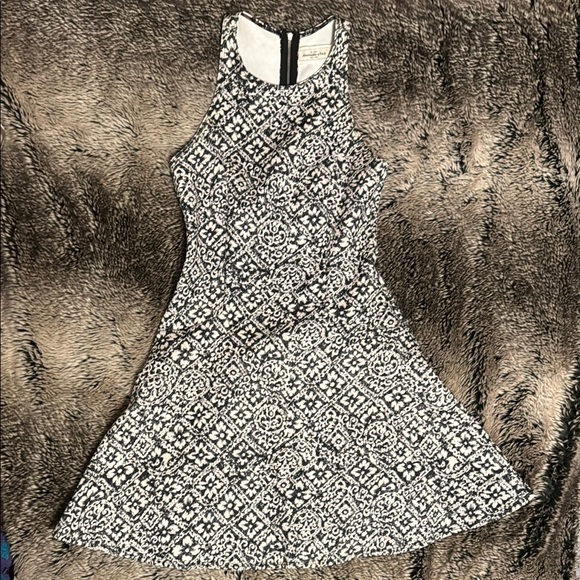 A&F Black and White Patterned Women's Occasion Dress - Picture 1 of 3